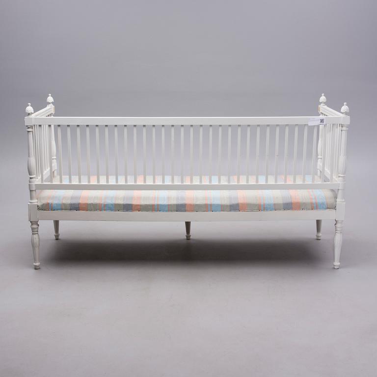 SOFFA, gustaviansk stil, 1900-tal.