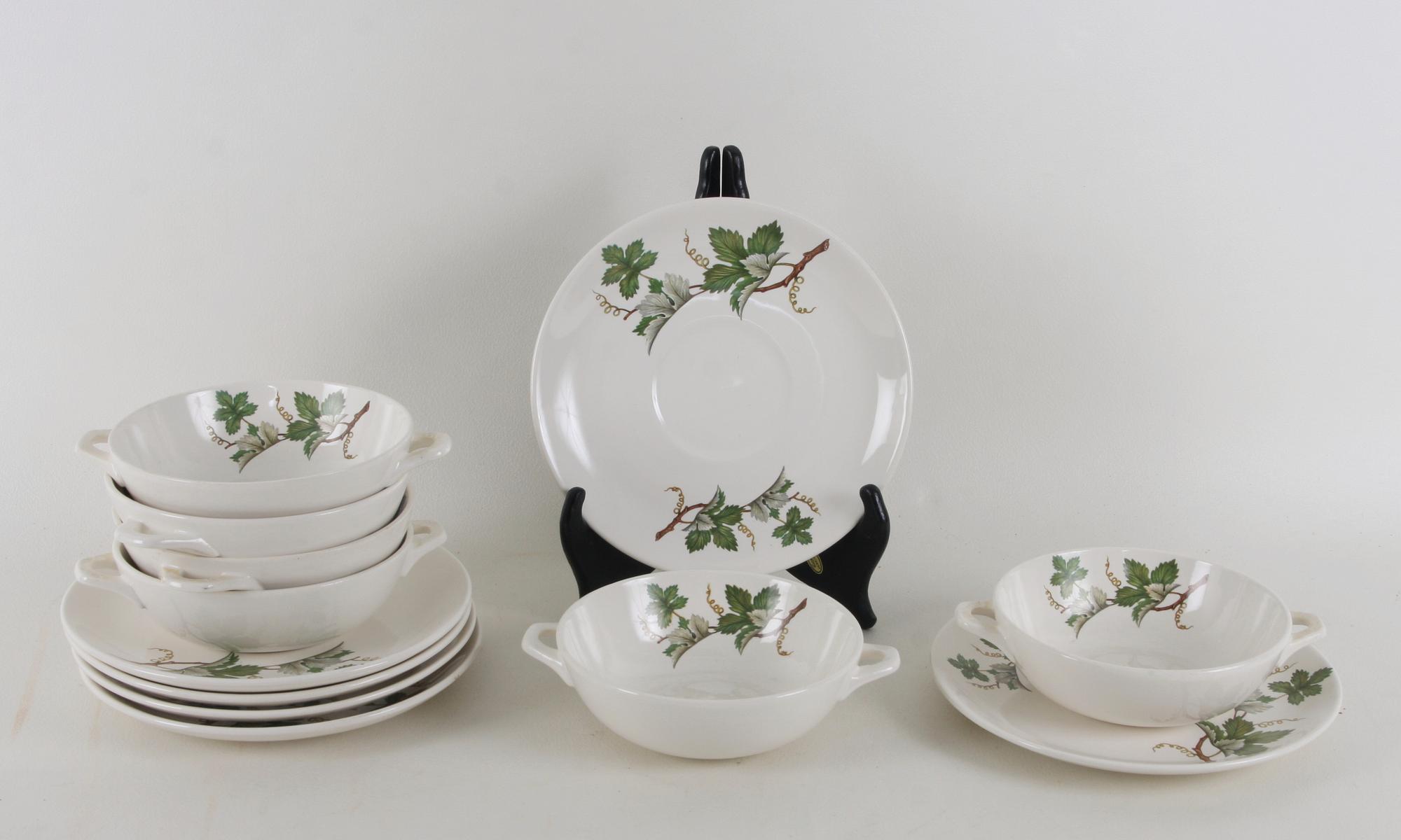 BULJONGKOPPAR på FAT, 6 st, flintgods, Villeroy & Boch, Luxembourg.