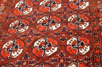 A SEMI ANTIQUE QUCHAN/KURDISH RUG, 248 x 134 cm.