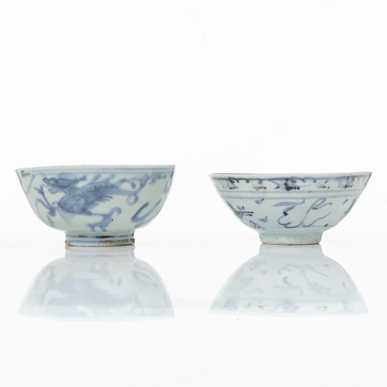 A group of four blue and white porcelain bowls, made for the Southeast Asian market, Ming and Qing dynasty.