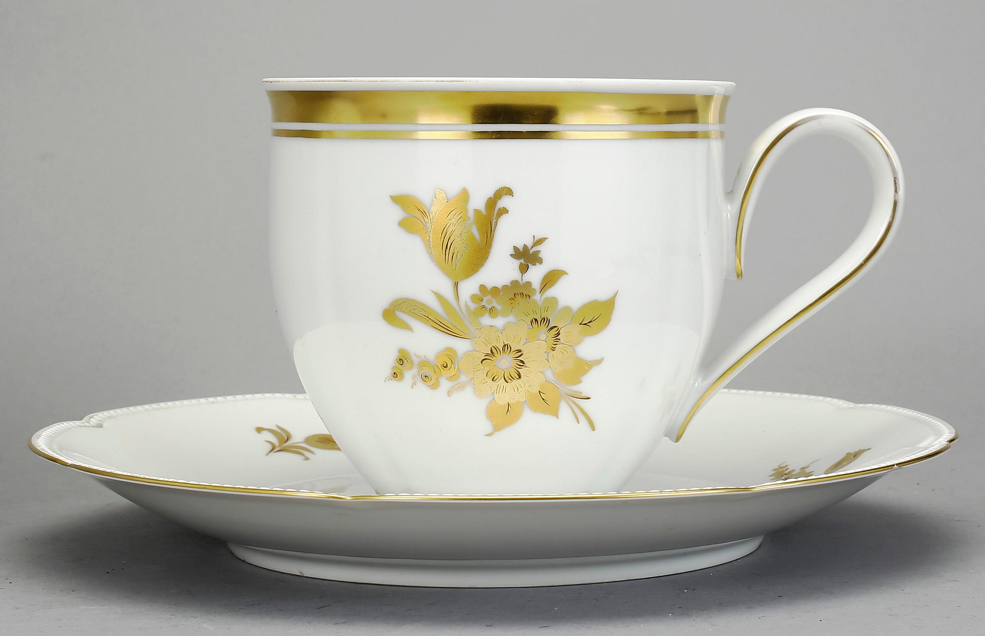 STORA SKYLTEXEMPLAR, 2 delar, porslin, Heinrich & Co Selb Bavaria, 1900-talets andra hälft.