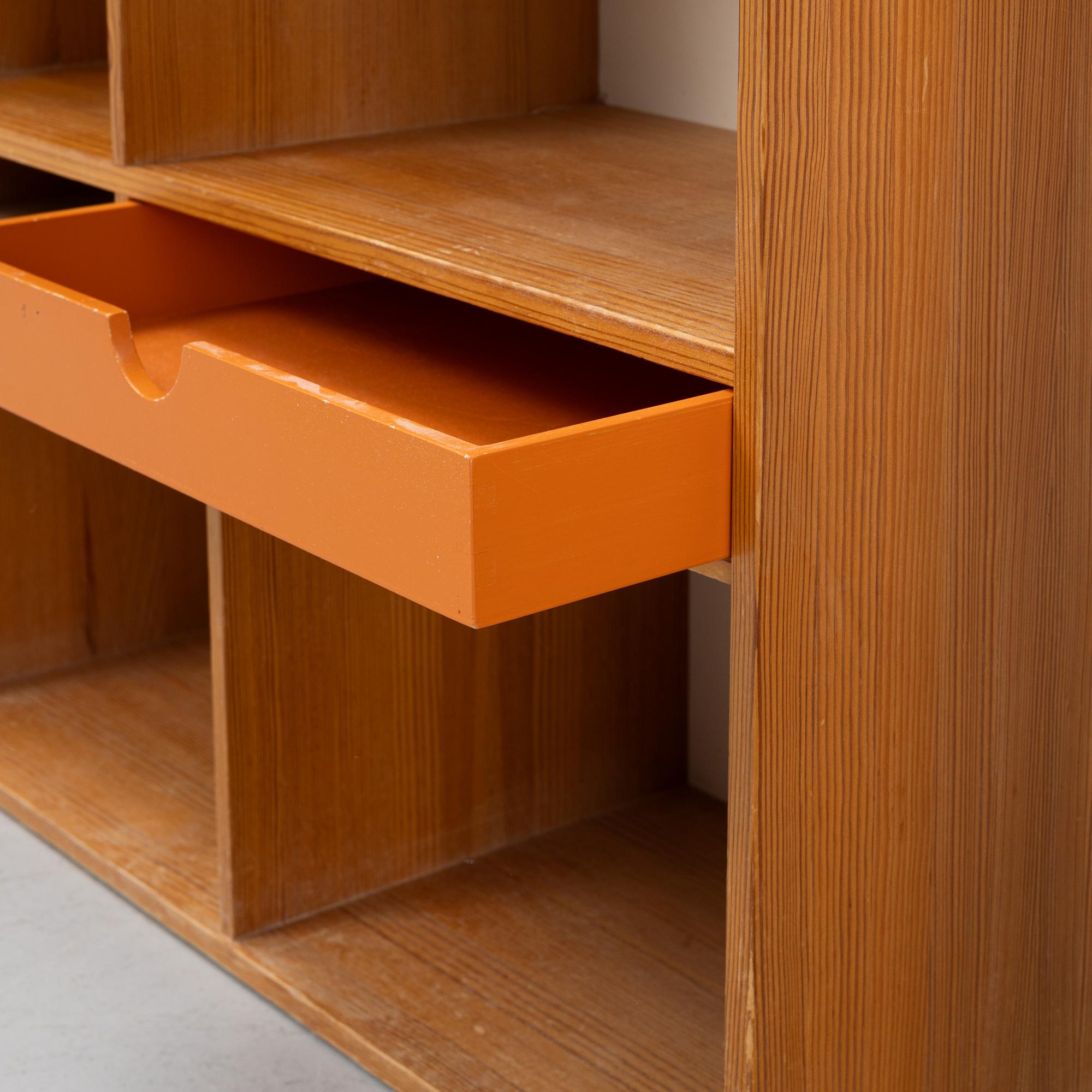 A pair of bedside tables / shelf modules, 1950s-60s.