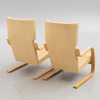 Alvar Aalto, fåtöljer, ett par, modell 401, Artek, Finland.