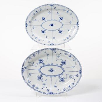 Royal Copenhagen, A pair of serving dishes, porcelain, model 534, “Musselmalet”, Half Lace, Denmark, 1964 and 1969–1974.