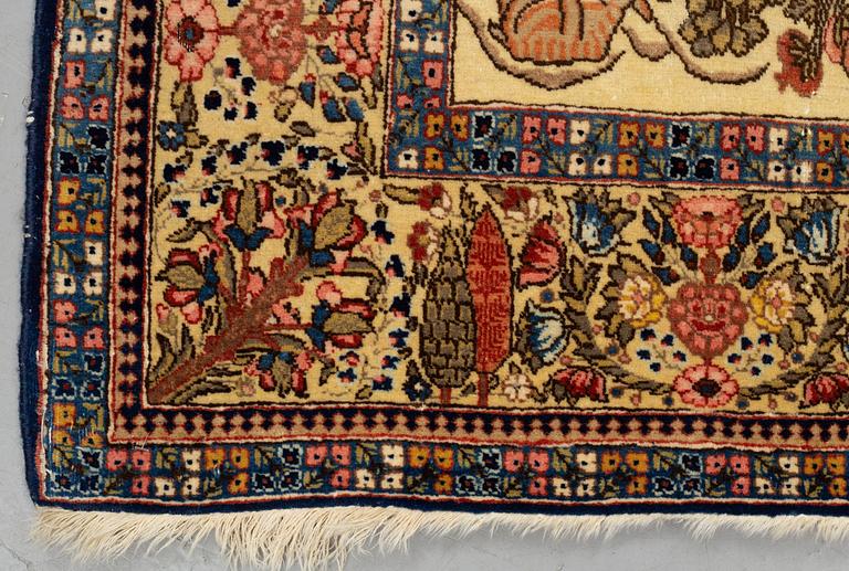 Matto, semi-antique Kashan, probably, ca 192 x 134 cm.