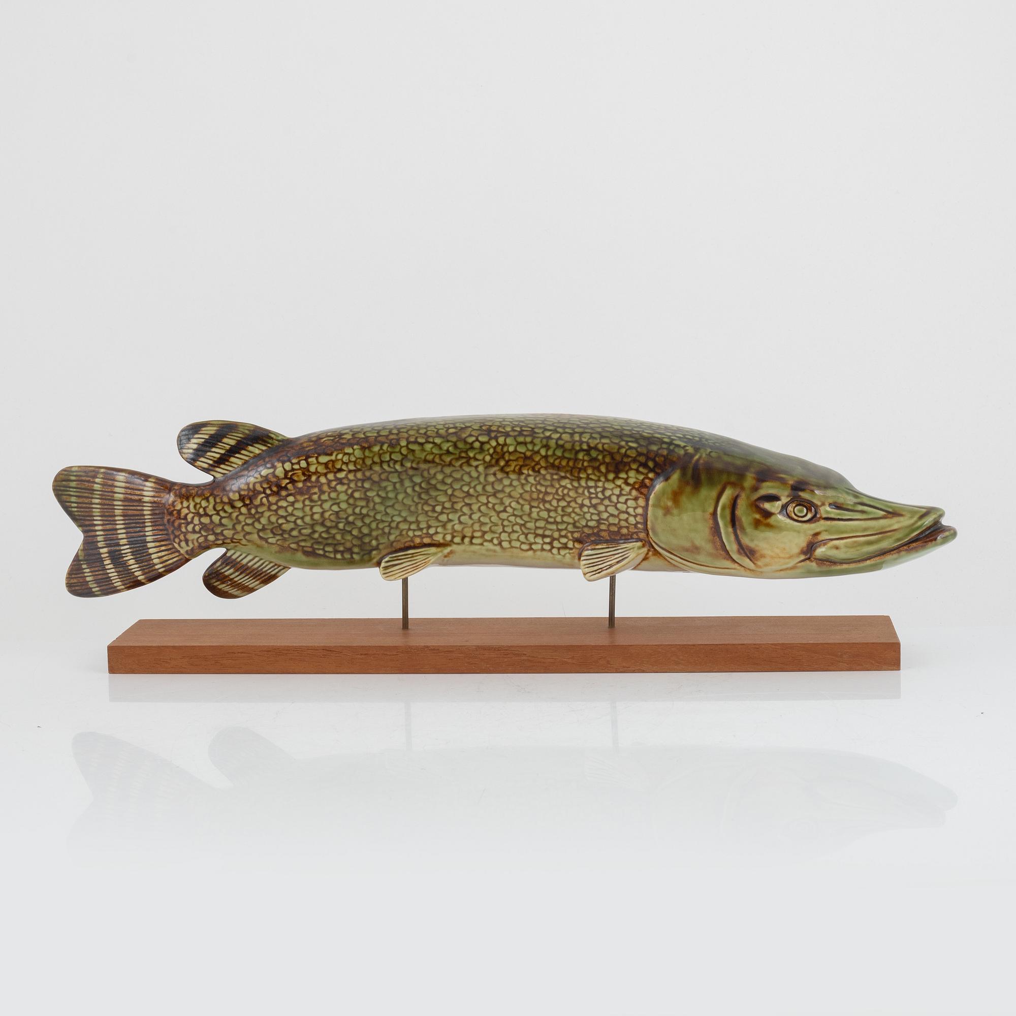 Sven Wejsfelt, figurine/sculpture, stoneware, signed in the clay S W. Gustavsberg, late 20th century.