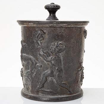 Carl Elmberg, a ”Tobaksburk N:r 1” tobacco jar with lid, Näfveqvarns bruk.