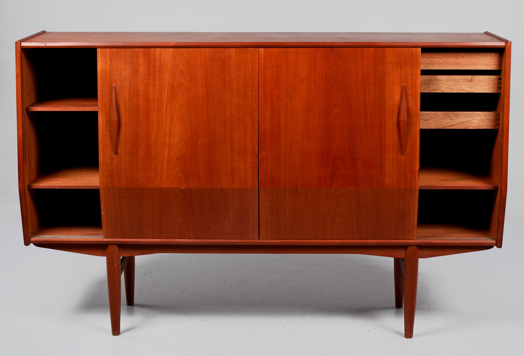 SIDEBOARD, teak, 1900-talets mitt.