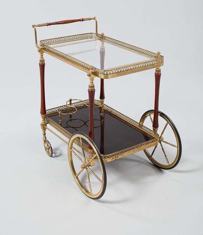 SERVERINGSVAGN, 1900-talets andra hälft.