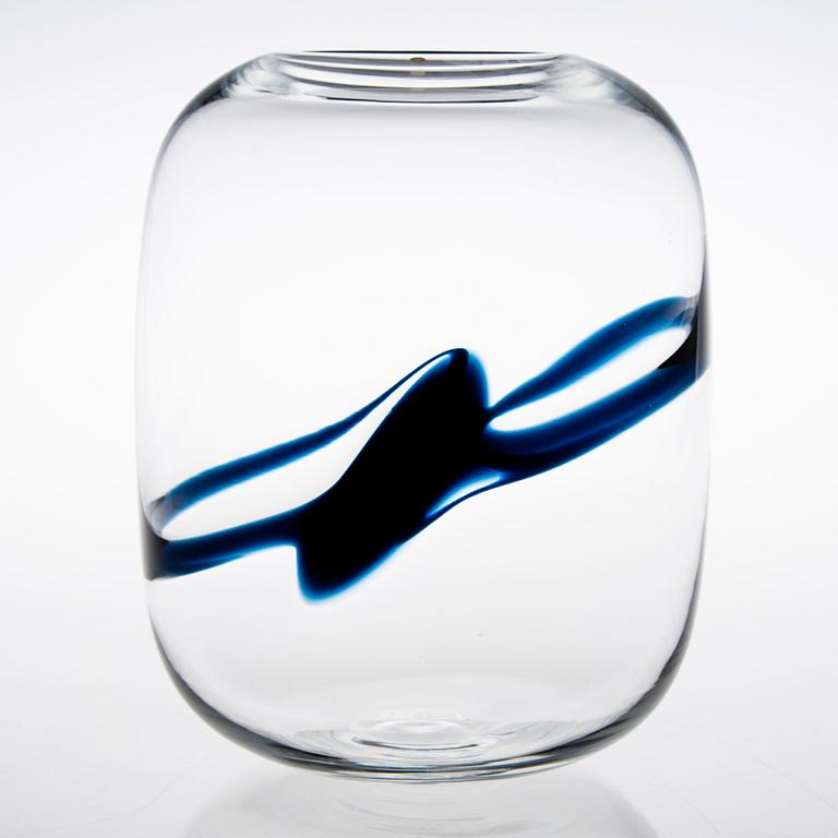 timo-sarpaneva-maljakko-lasia-blues-signeerattu-timo-sarpaneva-ja
