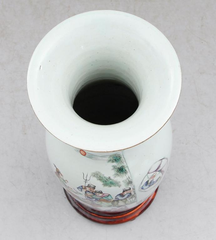VAS, porslin, Kina, 1800-tal.