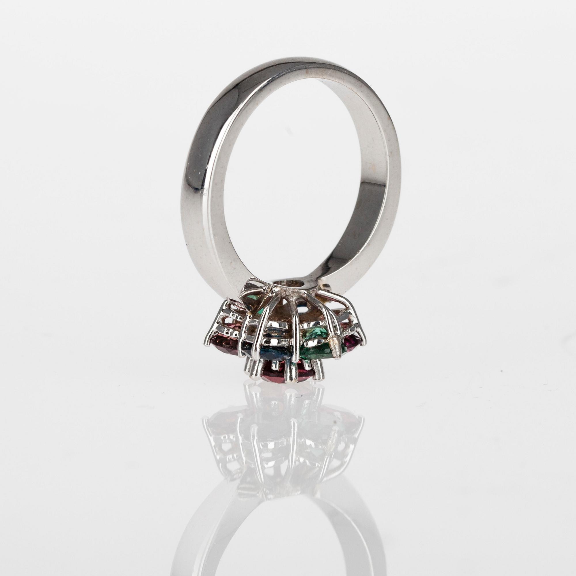 RING, 14K vitguld, turmaliner tot. 2,10 ct. Vikt 5,75 g.