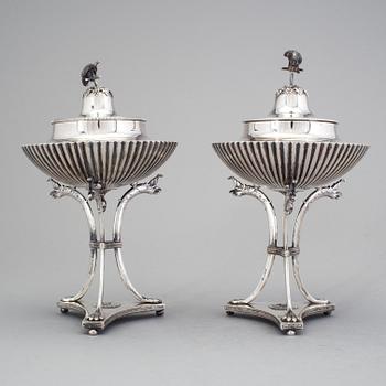 A pair of Swedish 19th century silver sugar-bowls, mark of Adolf Zethelius, Stockholm 1818.