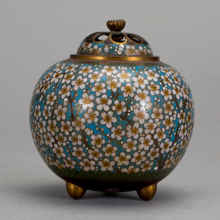 RÖKELSEKAR, cloissoné, Kina, 1900-tal.