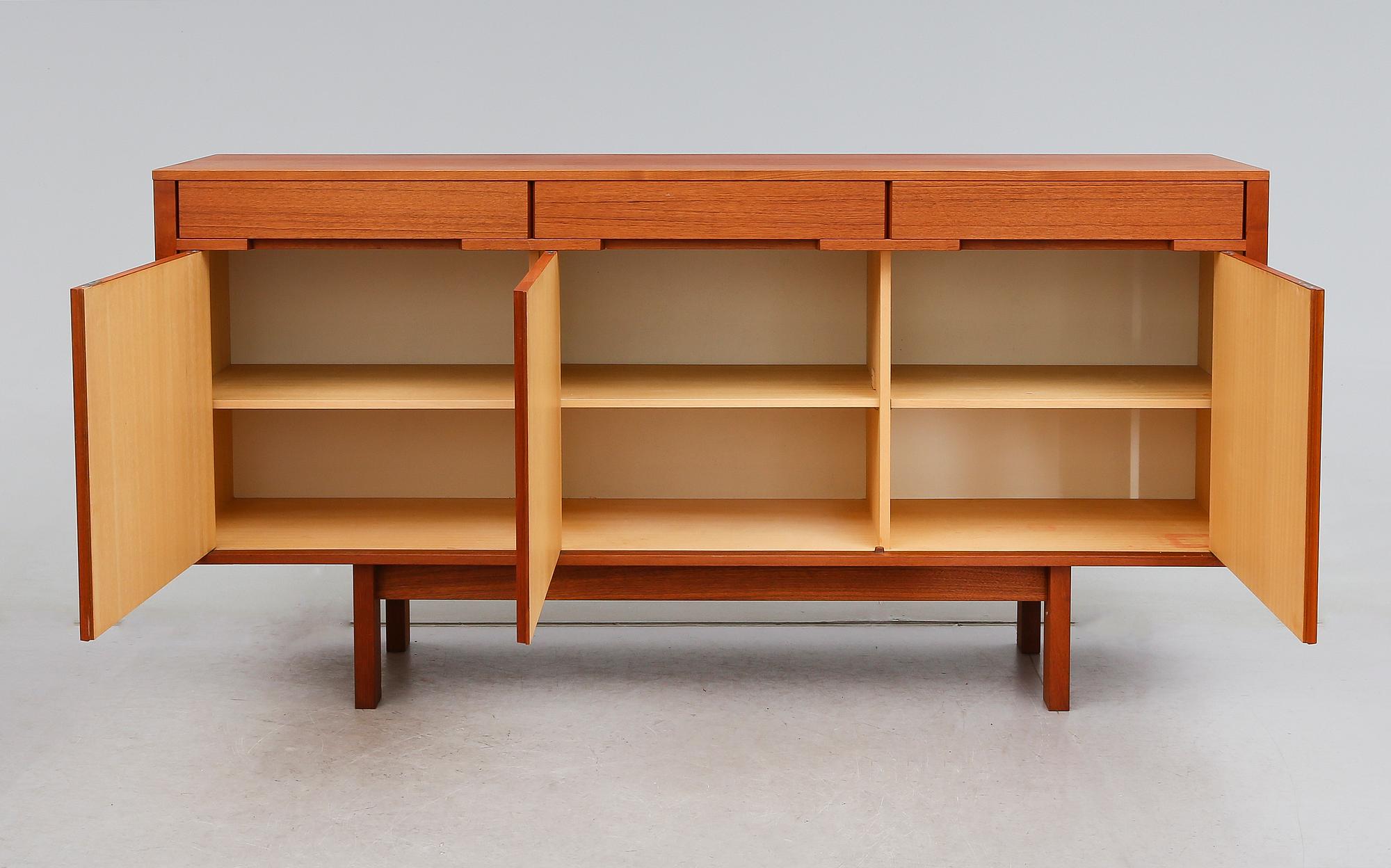 SIDEBOARD, 1900-talets andra hälft.