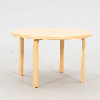 Alvar Aalto, coffee table by Artek Finland, latter part of the 20th century.