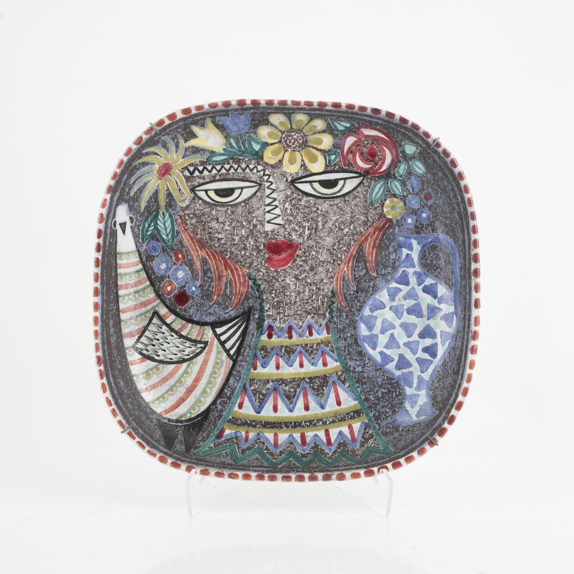 Mari Simmulson, skålfat, lergods, Upsala-Ekeby, signerat och numrerat.