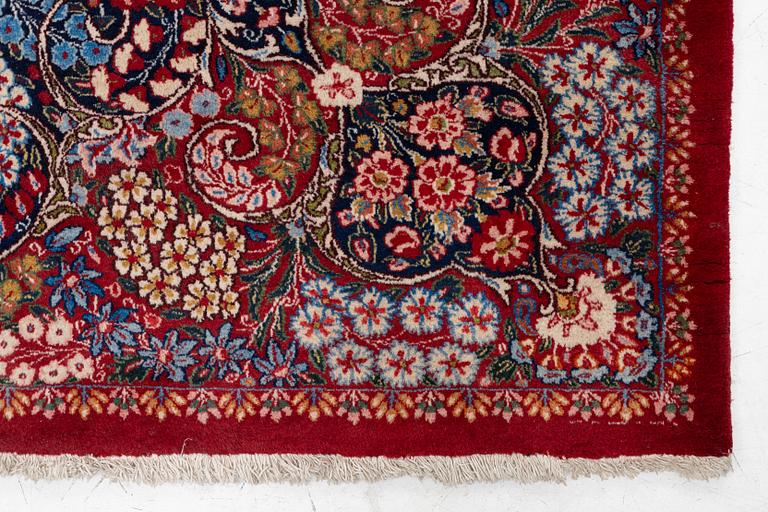 Carpet, Khorasan, approx. 390 x 290 cm.