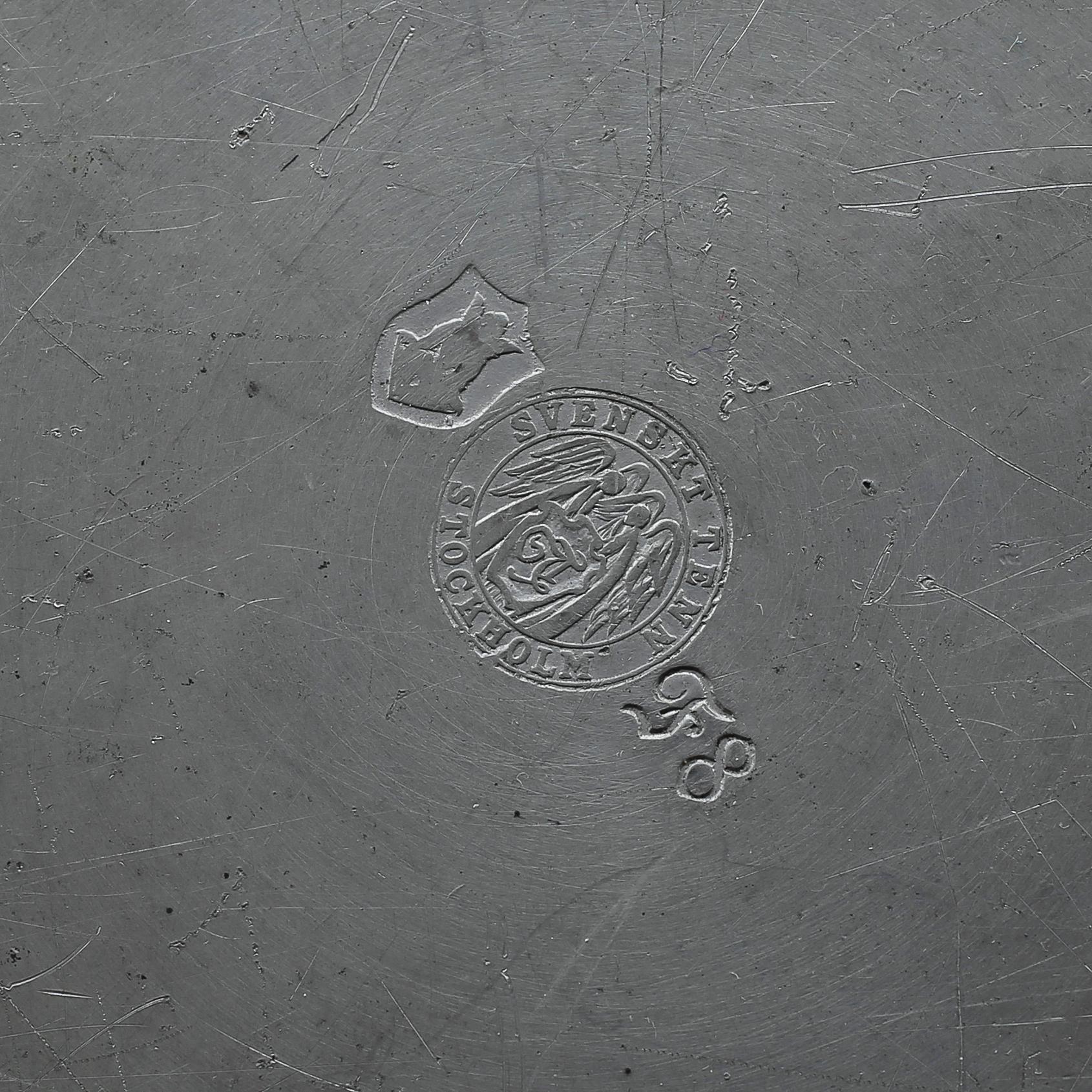 LOCKASK OCH FAT, tenn, Firma Svenskt Tenn.