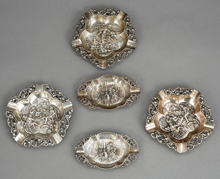 FAT, 3 + 2 st, UPPLÄGGNINGSSKEDAR, ett par samt KAFFESKEDAR, 23 + 18 st, silver 835. Total vikt ca 835 g.