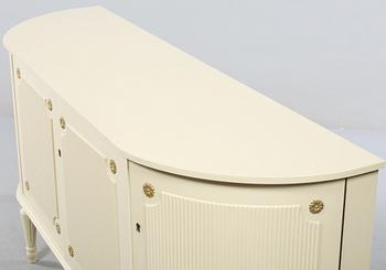 SIDEBOARD, gustaviansk stil, 1900-talets andra hälft.