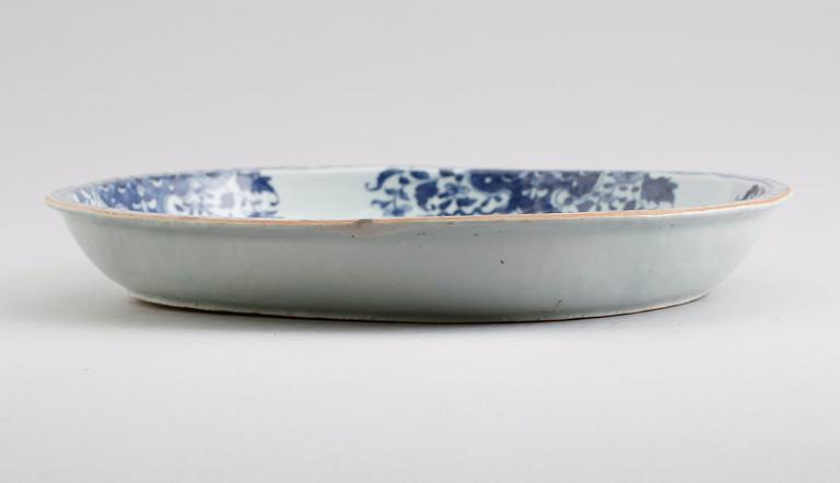 SKÅLFAT, porslin, Kina, Qianlong 1736-1795.