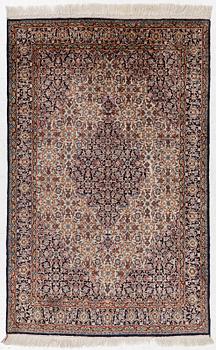 Rug, Ghom part silk, approx. 165 x 107 cm.