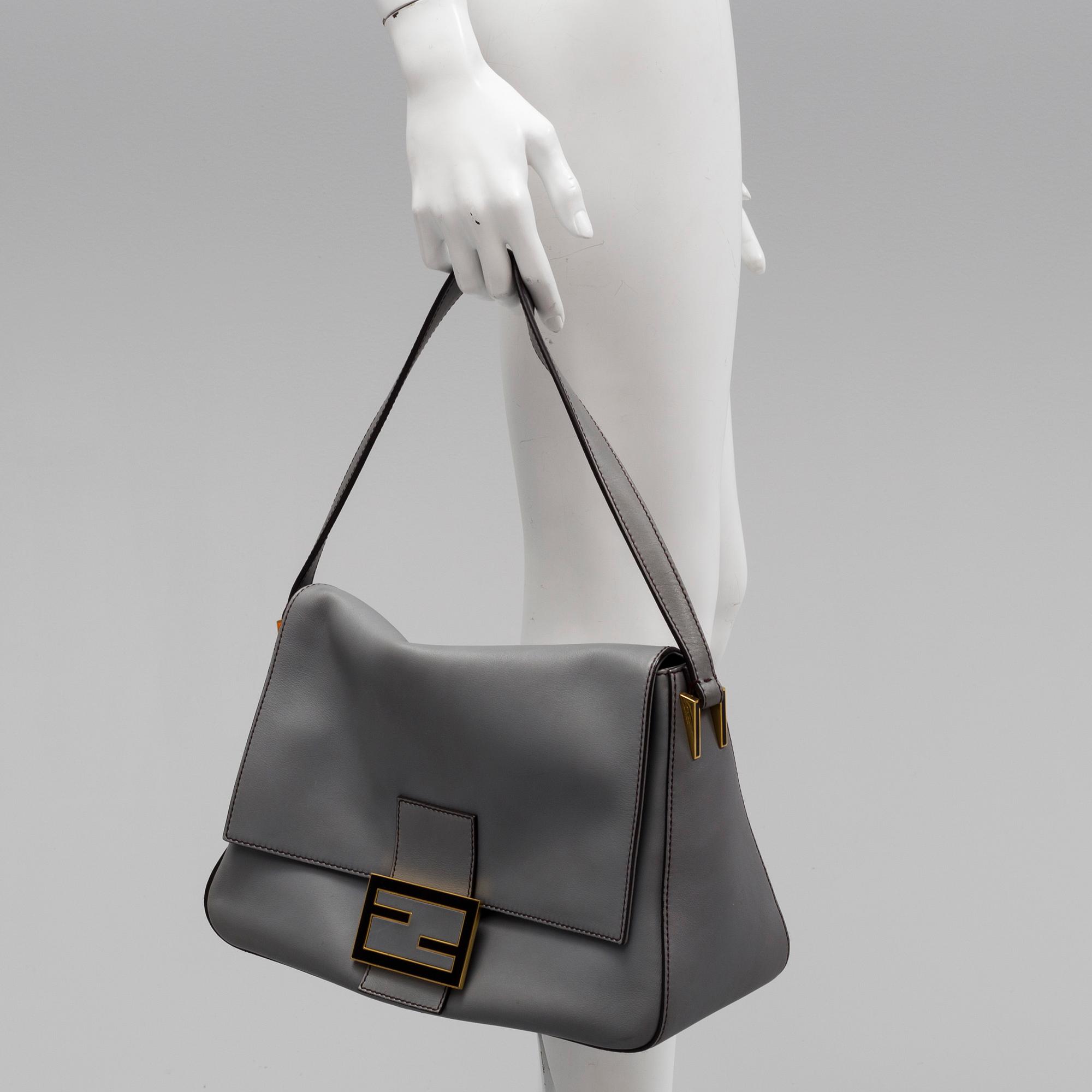 Fendi big mama shoulder bag best sale