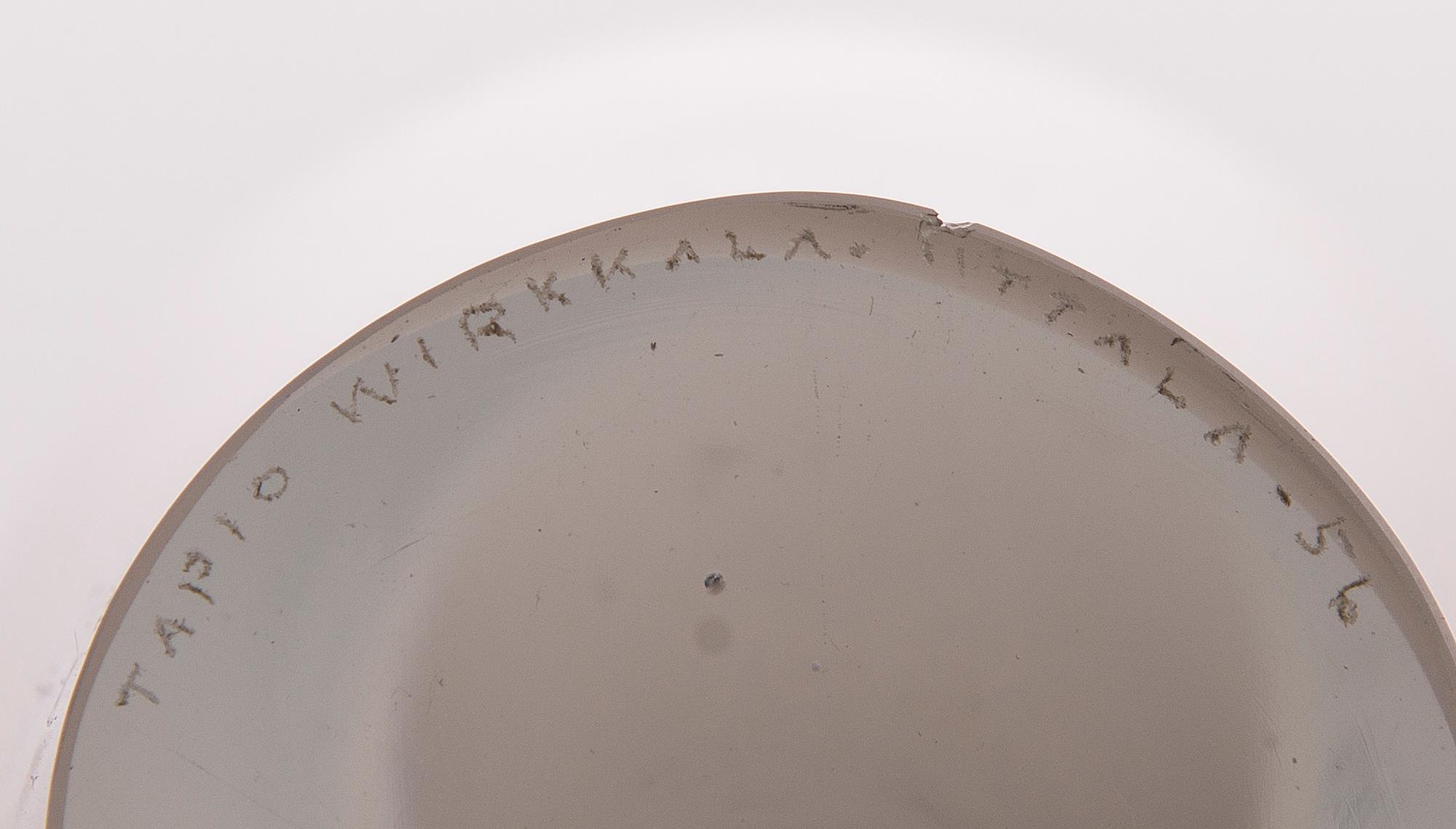 TAPIO WIRKKALA, MALJAKKO, "Kalanrakko" 3299, taidelasi. Signeerattu Tapio Wirkkala -56 Iittala.