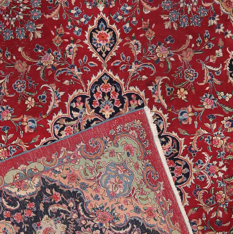 MATTA, Kirman, old, signerad, ca 385 x 290 cm.