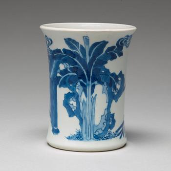 A blue and white Transitional brush pot, 17th Century with Chenghua mark.