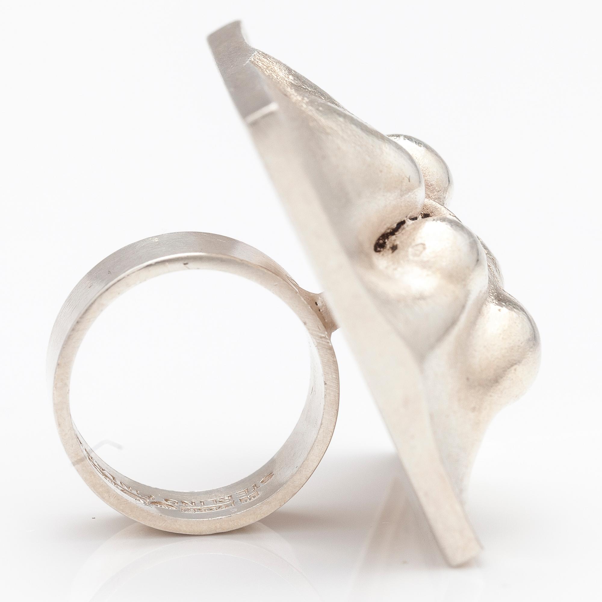 BJÖRN WECKSTRÖM, A sterling silver ring "Plasmak". Lapponia 1969.