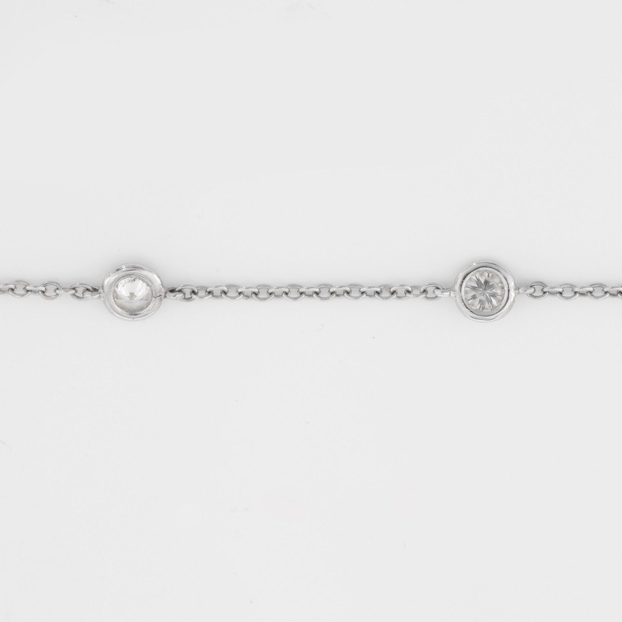 A brilliant-cut diamond, 12.09 cts, necklace.