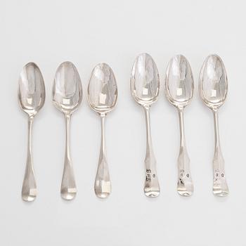 A 6-piece set of silver tablespoons, maker marks by various silversmiths, Sweden 1771-1800.