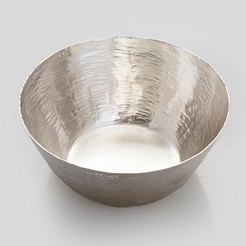 Tapio Wirkkala, A silver bowl, Kultakeskus Hämeenlinna 1979.
