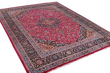 A carpet, Kashan, ca 390 x 300 cm.