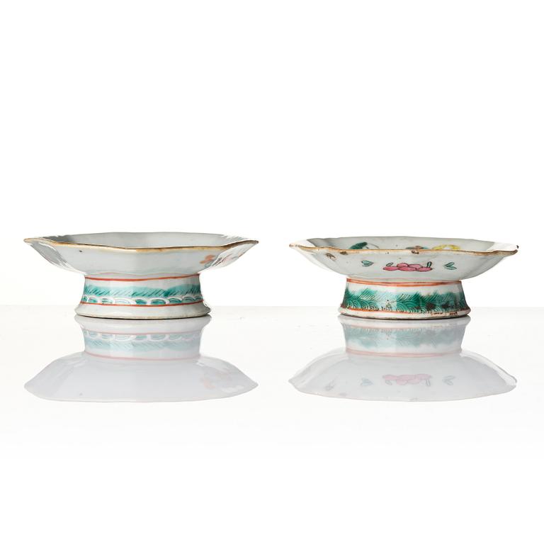 Two Chinese famille rose porcelain dishes and a censer, a pair of enamel spoons, Qing dynasty.