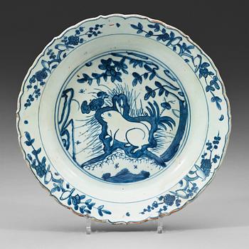 516. A blue and white rabbit dish, Ming dynasty, 16th Century.