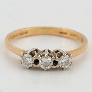 RINGAR, 3 st, med briljantslipade diamanter, totalt 0.78 ct.