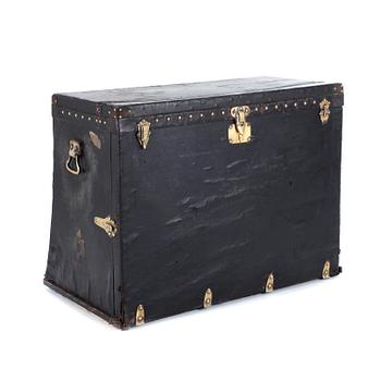 214. Louis Vuitton, LOUIS VUITTON, trunk for car, early 20th century.