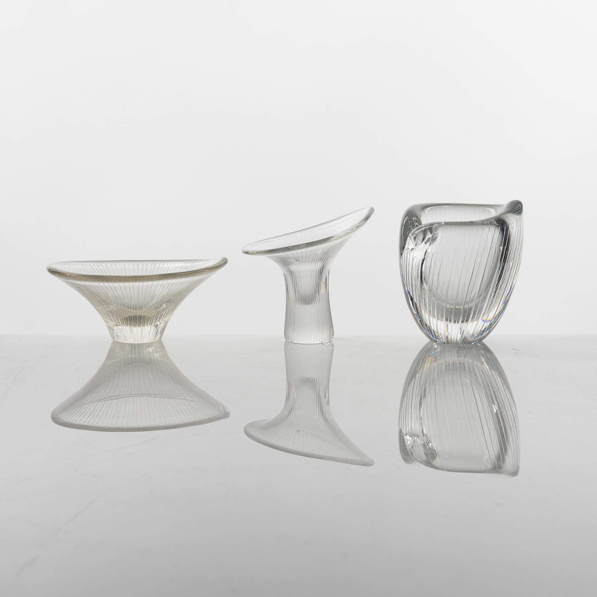 Tapio Wirkkala, vaser, 2 st samt skål, "Kantarelli", Iittala, Finland.