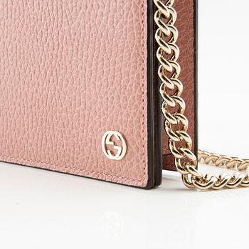 Gucci, "Marmont chain wallet" bag.