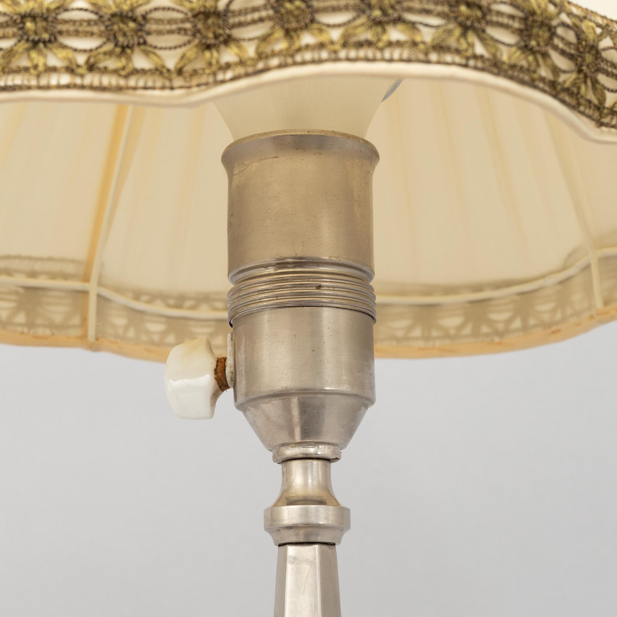 Harald Notini, a table lamp, model "6893". Arvid Böhlmarks Lampfabrik, 1920s-30s.