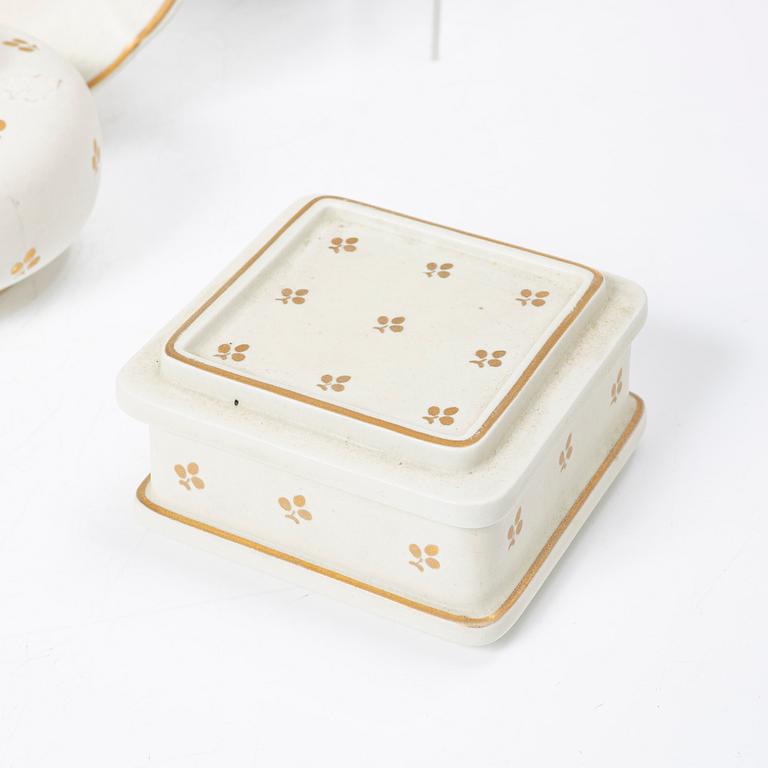 Wilhelm Kåge, a 53-piece ceramics collection 'Carrara', Gustavsberg.