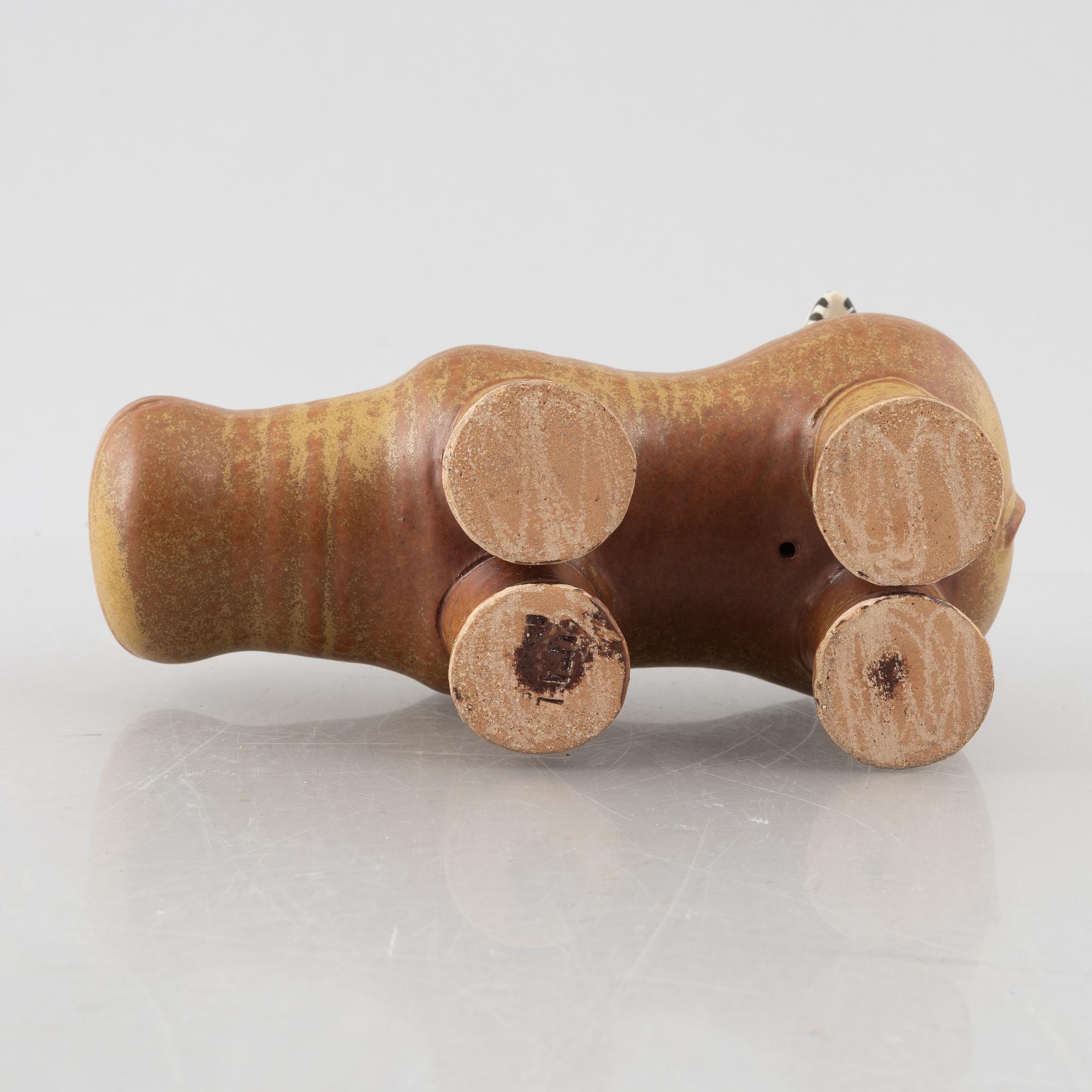 Lisa Larson, figurin, stengods, "Flodhäst med fåglar", Gustavsberg, 1966–1970.