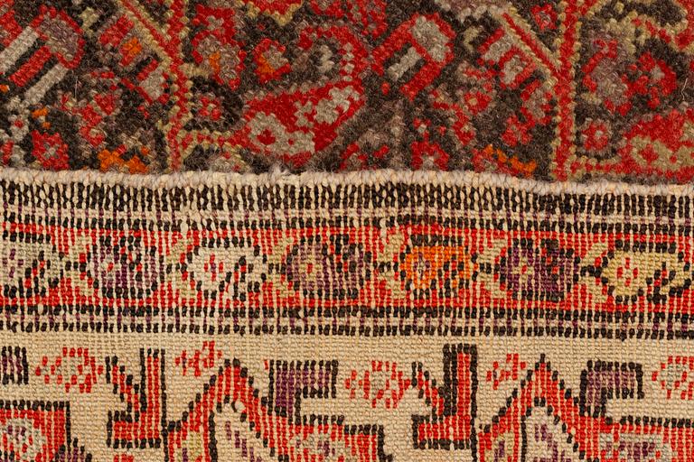Carpet, Malajir, ca 191 x 126 cm.