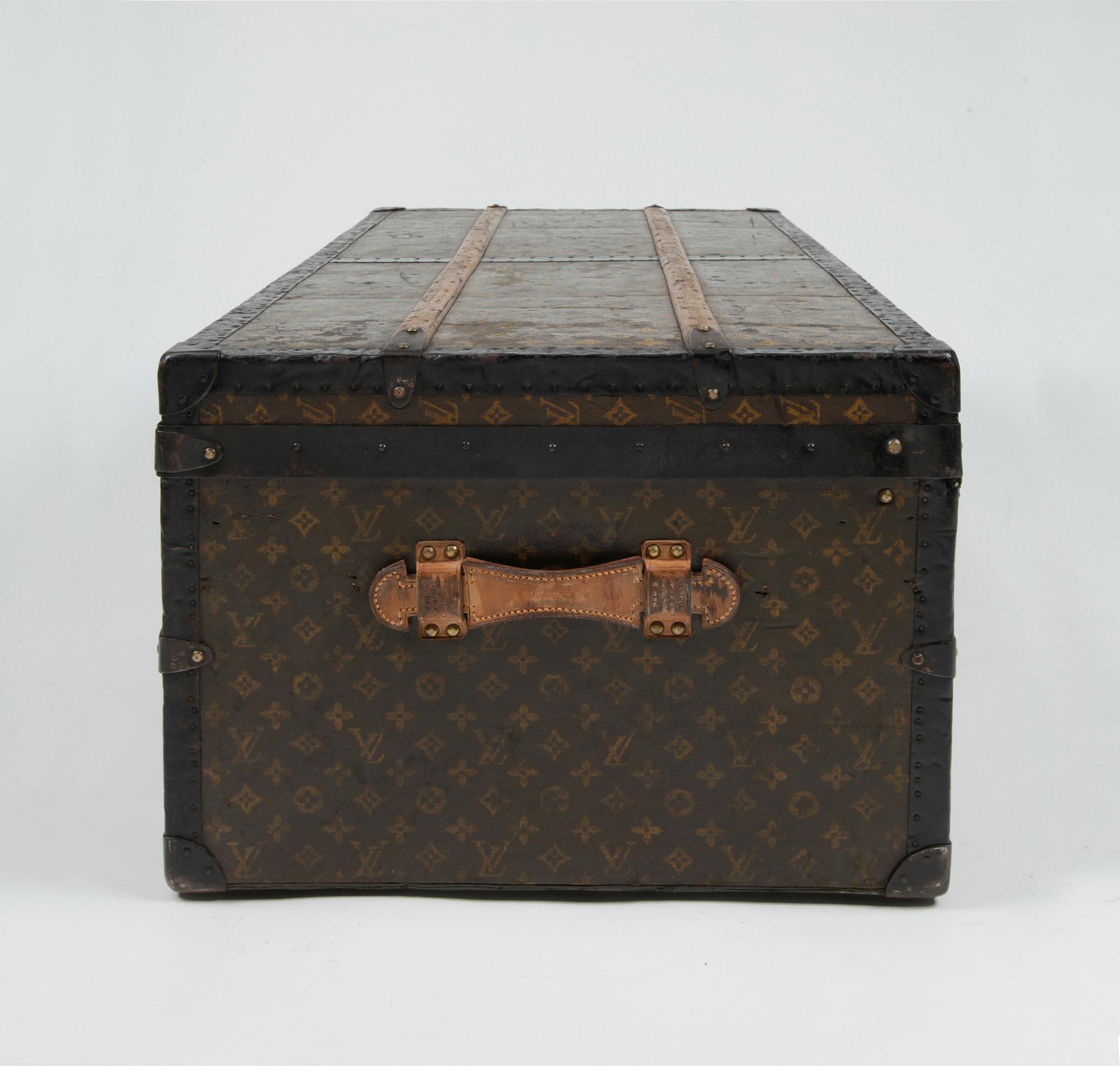 LOUIS VUITTON, koffert, sekelskiftet 1800/1900.