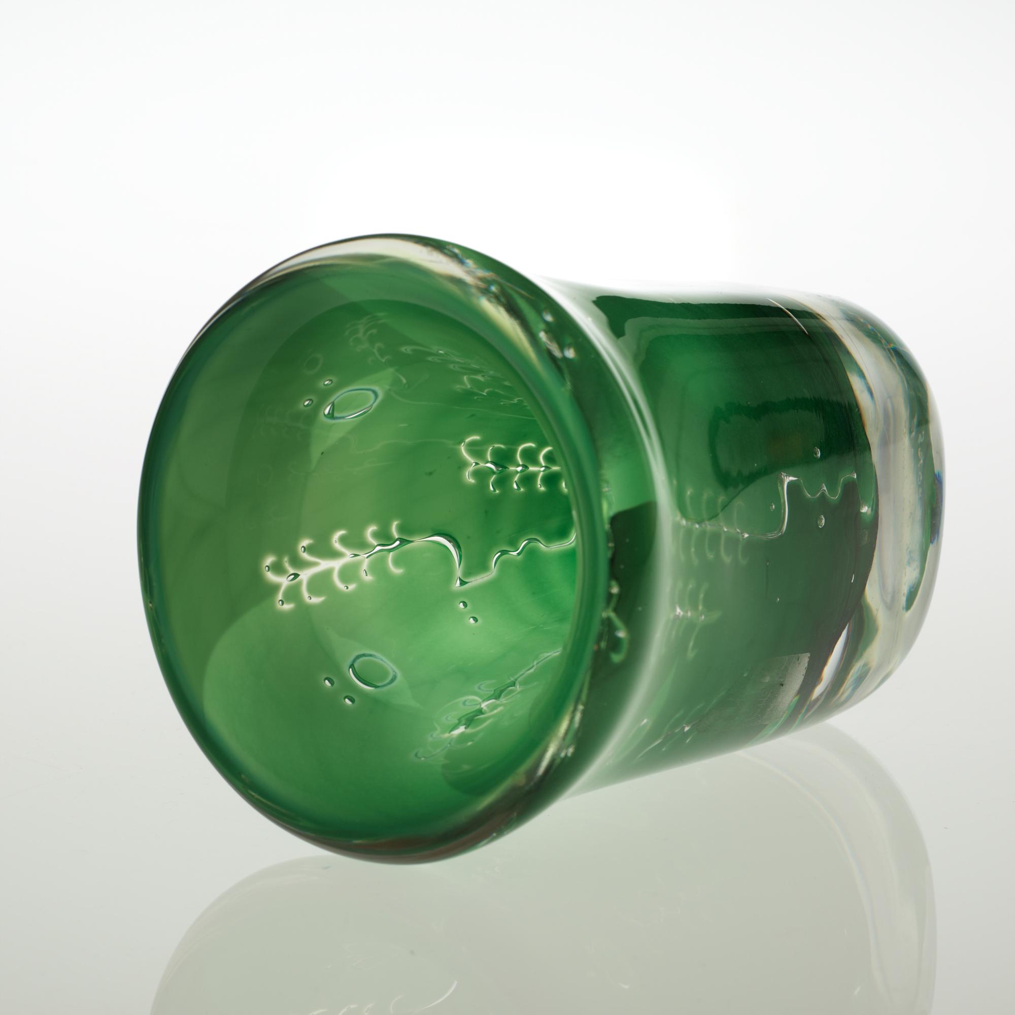 An Ingeborg Lundin Ariel glass vase, Orrefors 1970.