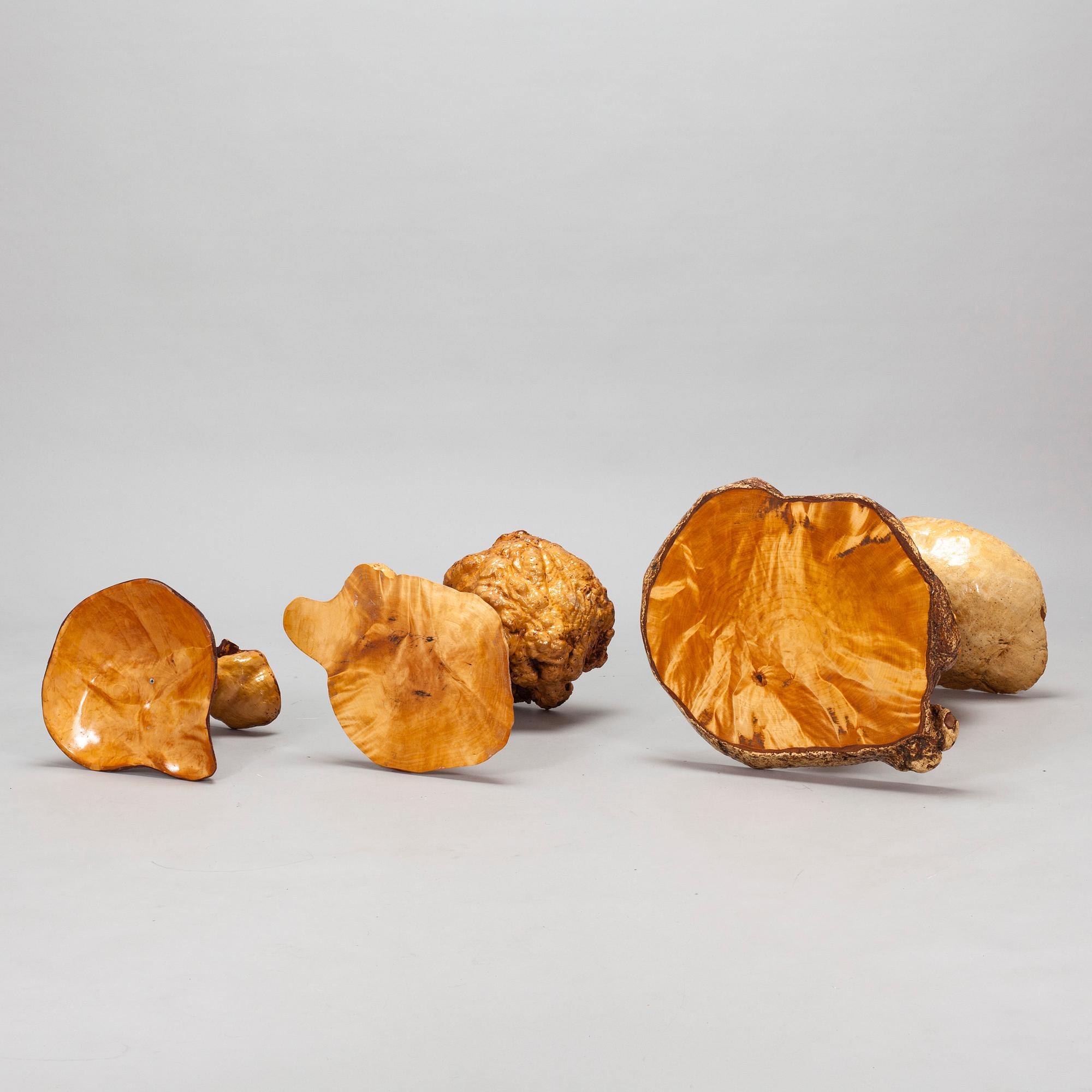 O. Kuusela, möblemang, 5 delar, 1979.