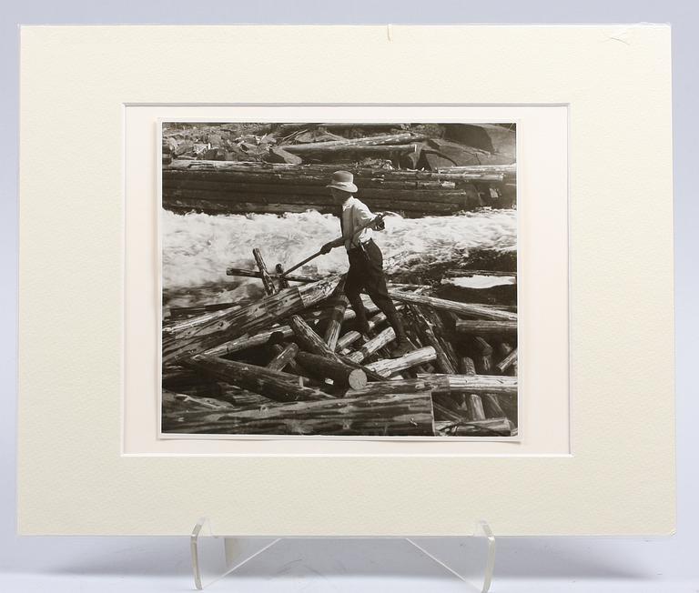 HEILBORN, EMIL. Fotografi, stämpelsign a tergo.